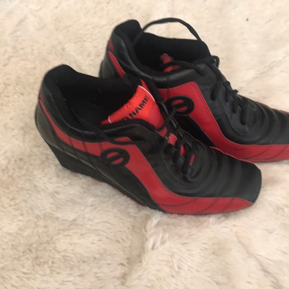 80,s retro high heel tennis shoes